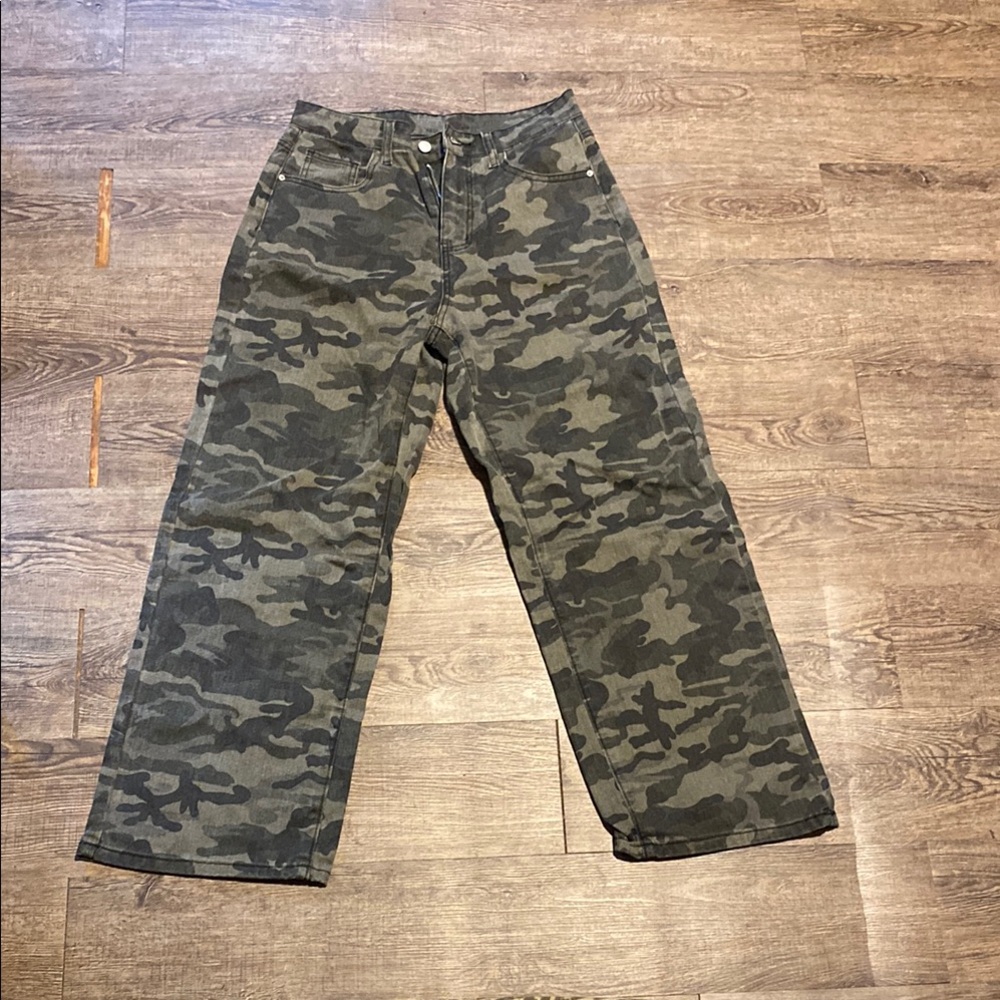 Camouflage Woman’s Pants